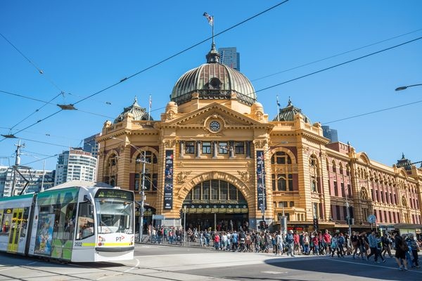 플린더스 역 (Flinders Street Station)